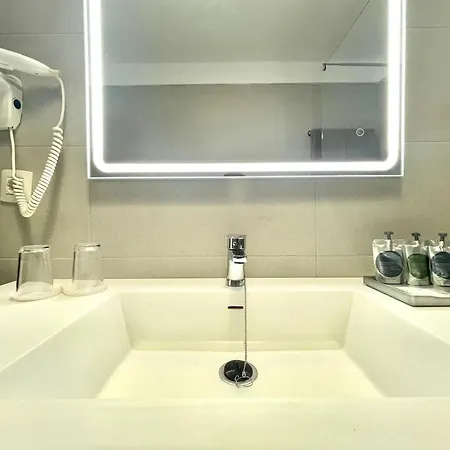 Appartamento Apartamento Con Wifi, Piscina, Junto Al Mar En Playa Puerto Del Carmen Puerto del Carmen (Lanzarote)